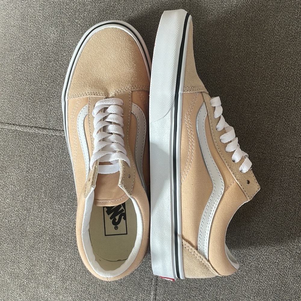 Brand New Never Worn Old Skool  Vans | Skate Sneaker | Honey Peach Women’s 8